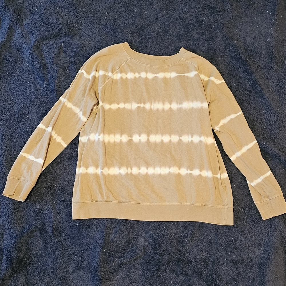 Old navy xl tan and white sweater